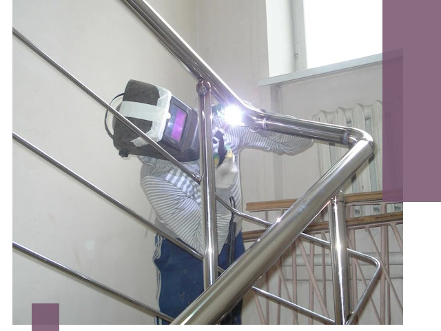 Монтаж перил и ограждений качественно в Кашире