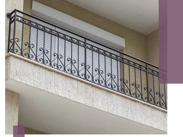 Балконные ограждения из металла и стекла в Кашире для домов