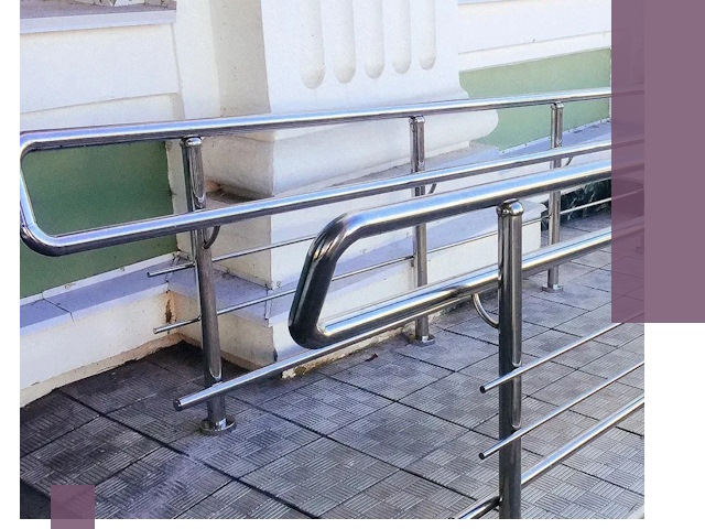 Ограждения пандусов из металла и нержавейки в Кашире